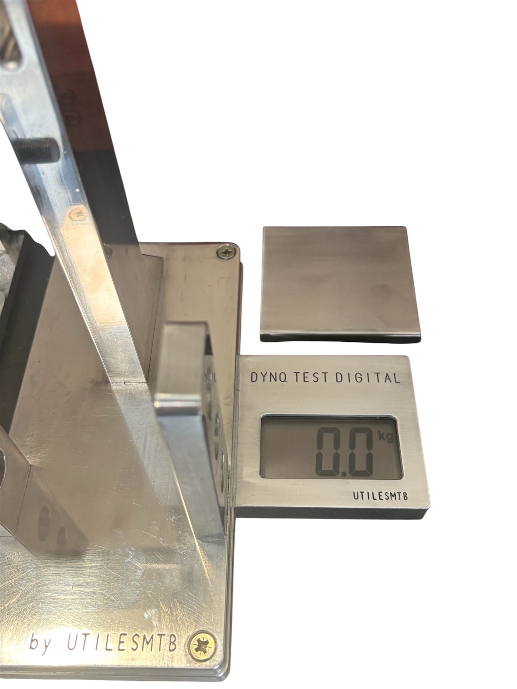 Protector display Dyno-test